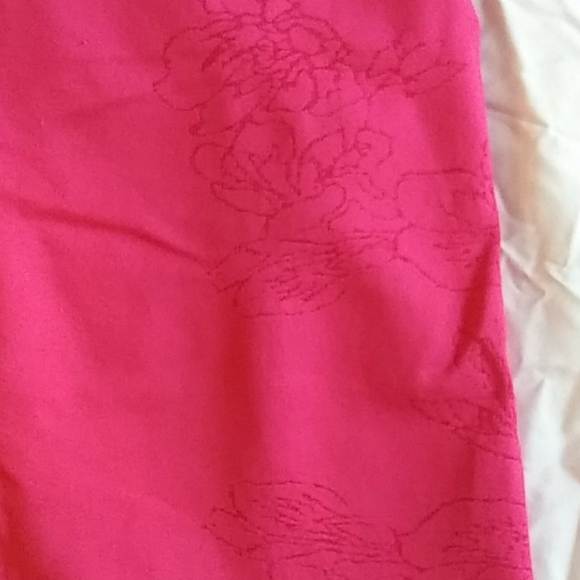 Workout top - Picture 2 of 5